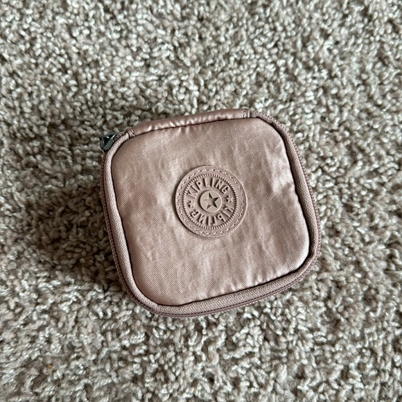 Kipling Joyful Jewelry Case - Metallic Rose Gold - Picture 3 of 7